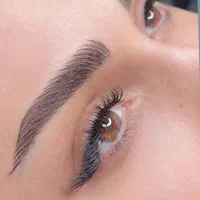 میکروبلیدینگ ابرو و شیدینگ لب