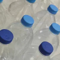بطری آب معدنی