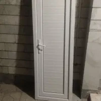 درب upvc سالم و  در حد نو