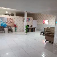 زیر زمین نزدیک تقاطع جمهوری