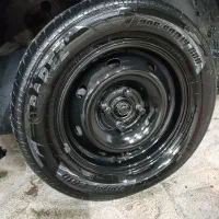 واکس لاستیک خودرو براق‌کننده و محافظ تایر