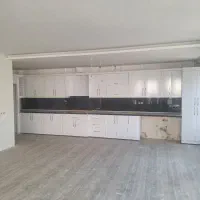 ساختمان شامل ۵ واحد در ۴طبقه فروش یکجا