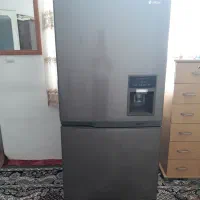 یخچال فریزر اسنوا در حد نو