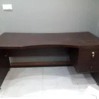 میز تحریر بزرگ