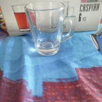 سه دسته لیوان