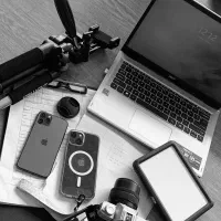استخدام تدوین‌گر ویدئو (Adobe Premiere)