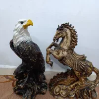 مجسمه اسب و عقاب تزیینی