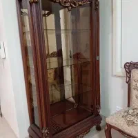 بوفه چوبی کلاسیک منبت‌کاری‌شده سالم و شیک