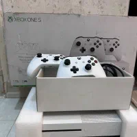ایکس باکس وان اس استوک