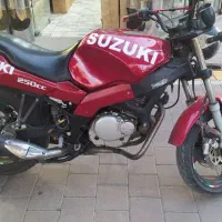 متور سوزوکی 250 مدل ۸۲