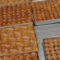 فروشنده قنادی