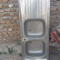 سینک دو قلو همراه با شیر