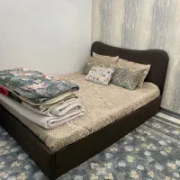 تخت دو نفره کاملا نو و سالم