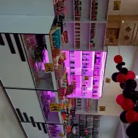 فروشنده  خانم فروشگاه تمام وقت و نیمه وقت