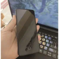 گوشی f6pro درحد نو حافظه۵۱۲گیگ همراه گارانتی