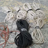 سیم و کابل و میکروفون