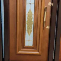 ساخت و نصب انواع درب های چوبی