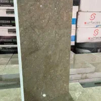 سنگ پله گلبو ممتاز، یک‌تکه، لب‌پر نشده، بسیار تمیز