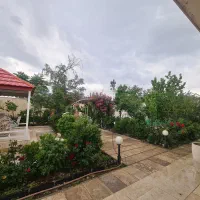 ویلا-سند-دار-با-استخر-آب-گرم