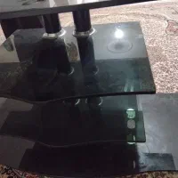 زیر تلوزیون شیشه ای