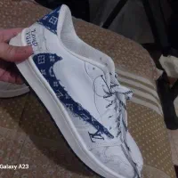 کتونی. لویی ویتون