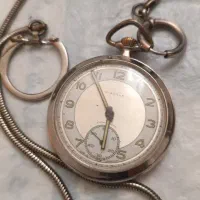 ساعت جیبی با جلد چرمی
