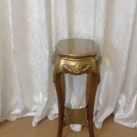 میز کنار سالنی وتلفن ترک
