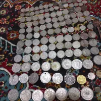 مقداری سکه نقره ونیکل