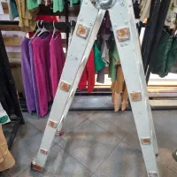 نردبان تاشو فلزی