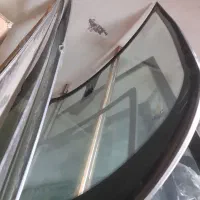 شیشه جلو پی کی استوک در حد نو