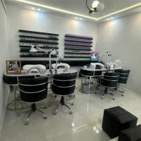 اجاره لاین ناخن در سالن شیک و آرام