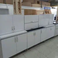 در رنگ سفید و طوسی  کابینت