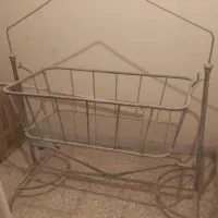 گهواره فلزی نوستالژی