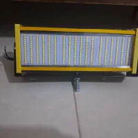 پرژکتور کمپ با پایه فلزی