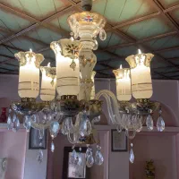 لوستر لاله‌ی قدیمی آب طلا کاری شده