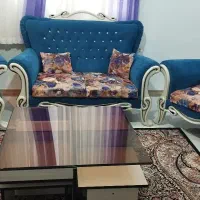 مبلمان همراه با عسلی
