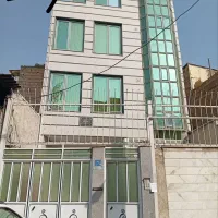 فروش آپارتمان طبقه آخر با پشت بام یکجا