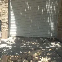 در کرکره ای سنگین