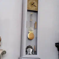 ساعت ایستاده چوبی