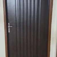 درب اتاق خواب با چهار چوب