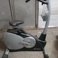 دوچرخه ثابت ورزشی