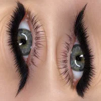 اکستنشن مژه حرفه ای،اجرای تمیز و طراحی اختصاصی چشم