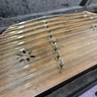 سنتور همراه با متعلقات