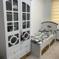 تخت و کمد کودک