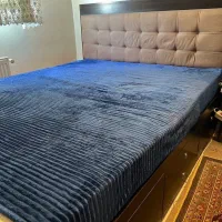 تخت ۲ نفره + تشک طبی کاملا سالم