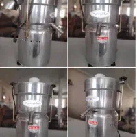 آبمیوه گیری در حد نو