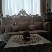 مبل هفت نفره درحدنوهمراه بامیزوعسلی