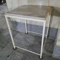 چهارپایه فلزی