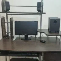 میز کامپیوتر
