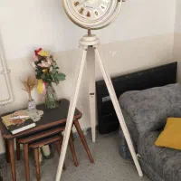 ساعت ایستاده